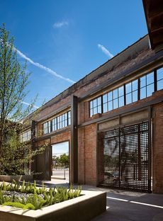 Hughes Warehouse tra i 10 progetti AIA COTE 2015