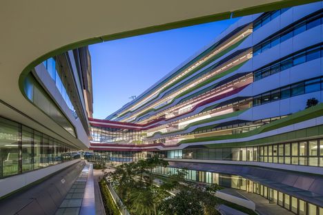 Apertura della Singapore University of Technology and Design SUTD