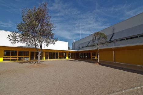 Marta Mata School di Comas-Pont arquitectes