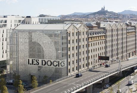 Les Docks, Marsiglia di 5+1AA