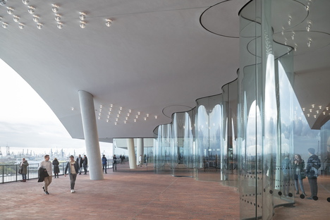 Nuovo landmark ad Amburgo: Elbphilharmonie di Herzog & De Meuron