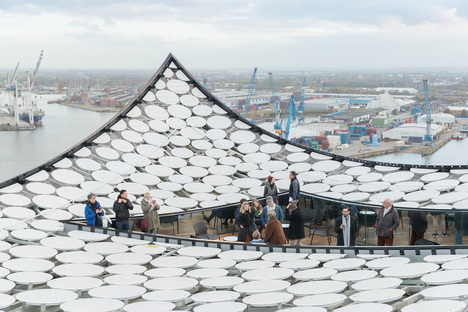 Nuovo landmark ad Amburgo: Elbphilharmonie di Herzog & De Meuron