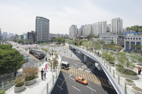 Ha aperto Skygarden Seoullo 7017 di MVRDV a Seoul