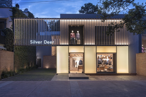Silver Deer, flagship store progettato da MATERIA