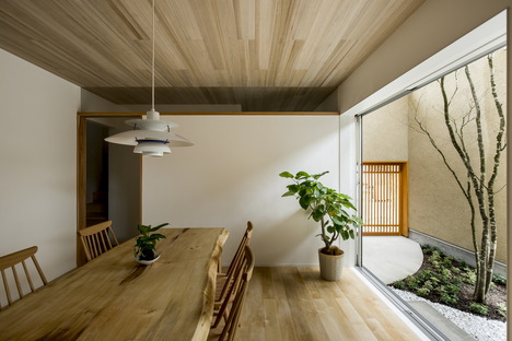 Kyomachi House di Hearth Architects