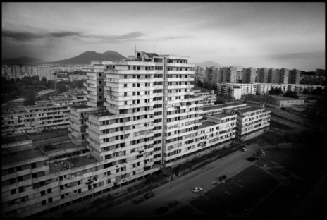 L'architettura brutalista, dall'Europa alle Vele di Napoli.