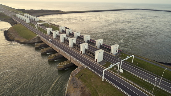 La grande diga olandese Afsluitdijk festeggia i suoi 85 anni