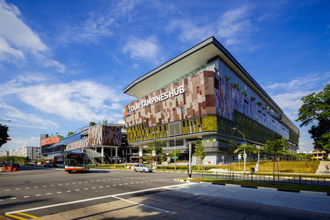 Our Tampines Hub in Singapore di DP Architects