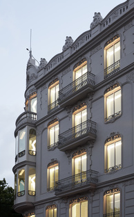 Fran Silvestre Arquitectos rinnova un palazzo del 1905