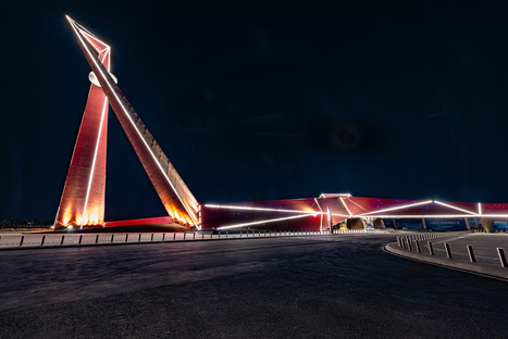 Qingdao Wanda Victoria Bay Xifeng Bridge, un nuovo landmark sul Mar Giallo