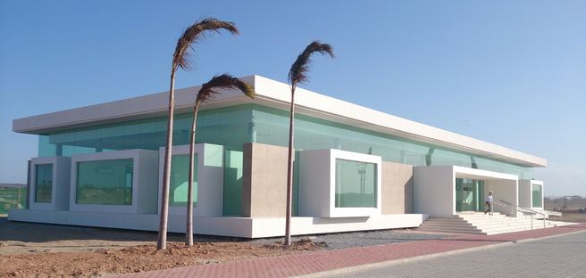 RECS architects, Sales Center in Brasile