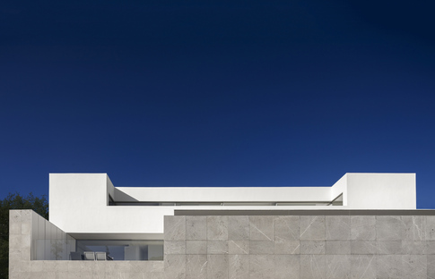 House over the horizon di Fran Silvestre Arquitectos