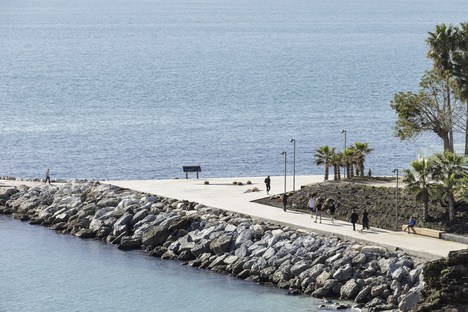Lo studio El Muelle firma un intervento paesaggistico a Benalmádena in Costa del Sol