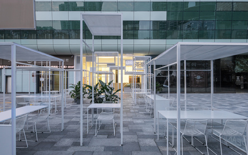 Peak Tea, uno spazio tra interno ed esterno di ONEXN Architects