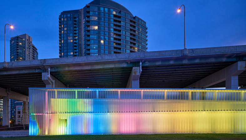 Thermally Speaking, installazione di luce di LeuWebb Projects per CITYLights Toronto