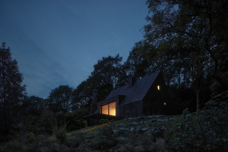 Cottage Pod Bukovou di Mjölk Architects