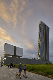 Amura Tower di Open Arquitectura a Veracruz