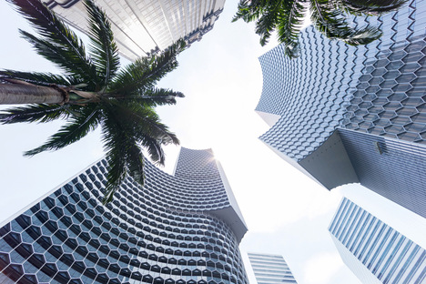 DUO a Singapore, torre sostenibile premiata dal CTBUH di Büro Ole Scheeren 