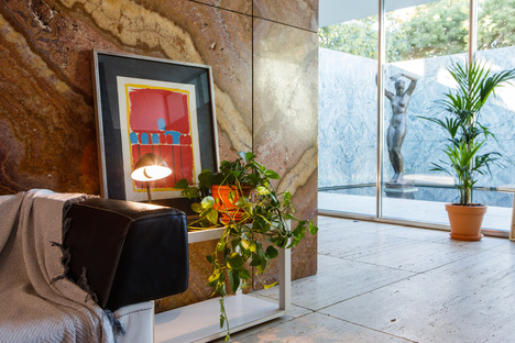 Never Demolish, un intervento al Mies van der Rohe Pavilion di Barcellona