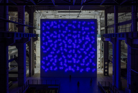 Mostra site-specific Light and Space Kraftwerk Berlin di Robert Irwin
