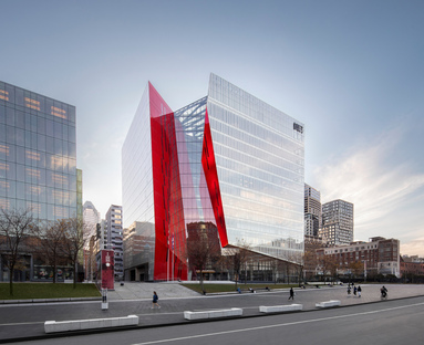 Îlot Balmoral, edificio creativo sostenibile a Montreal di Provencher_Roy