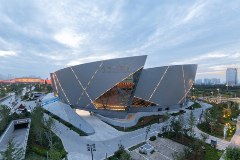 Hub culturale, il Zhengzhou Grand Theater