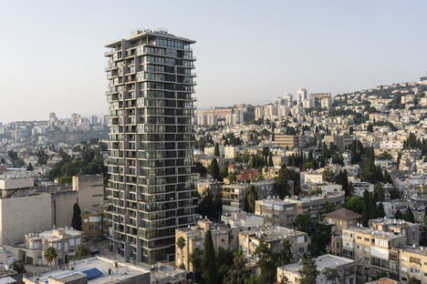 Ahad Haam Tower a Haifa, un quartiere verticale