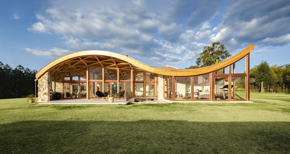 Selva Alegre in Ecuador, una residenza sostenibile di Leppanen Anker Arquitectura