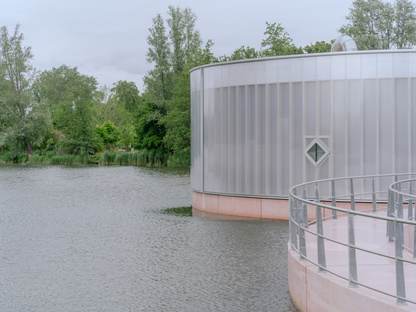 Studio Ossidiana, un padiglione flottante per un museo ad Almere