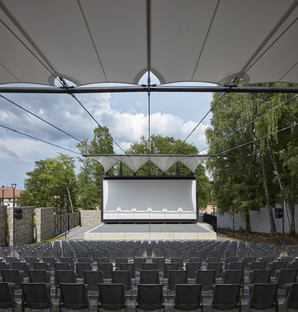 Mimosa Architects ha trasformato il cinema all'aperto di Prachatice