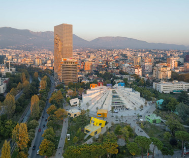 La Piramide di Tirana, trasformazione di un monumento storico
