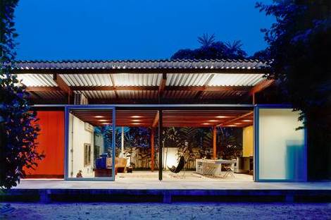 Residenza a Barra do Sahy, SP, Brasile. Nitsche Arquitetos