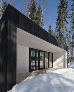 Casa sostenibile nelle campagne finlandesi.