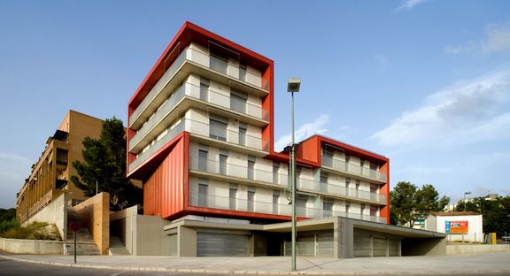 Social Housing di Aguilera Guerrero a Tarragona.