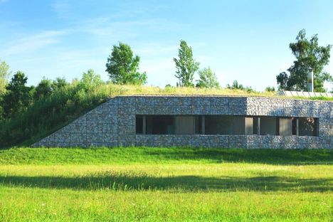 Costruire nel paesaggio: Hunting Lodge di Basarch