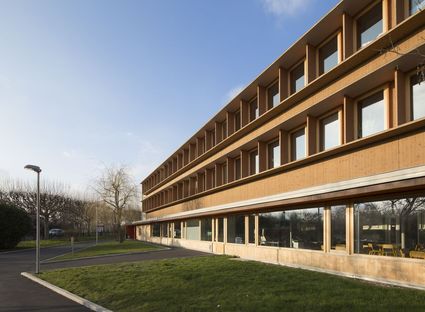Scuola rinnovata: più sostenibile e anche più bella. Lem+ architectes.