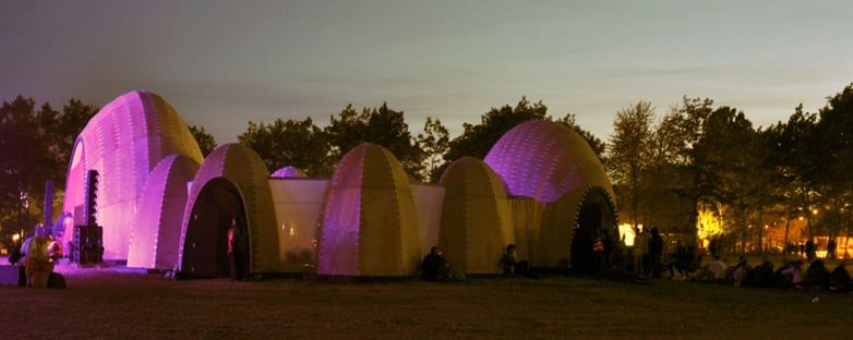 Architettura e performance. The Velvet State di SJHworks per il festival di Roskilde.