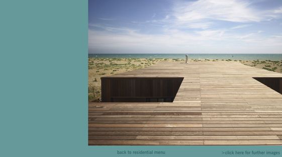 Casa sulla spiaggia. El Ray di Simon Conder Associates.