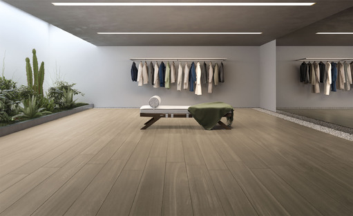 Calore e luminosità per i pavimenti 2018 con l'effetto legno Deck di Iris Ceramica 