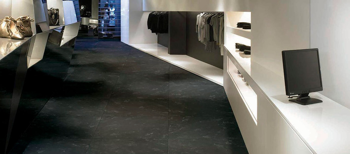 Pavimenti in gres porcellanato effetto marmo FMG per centri commerciali