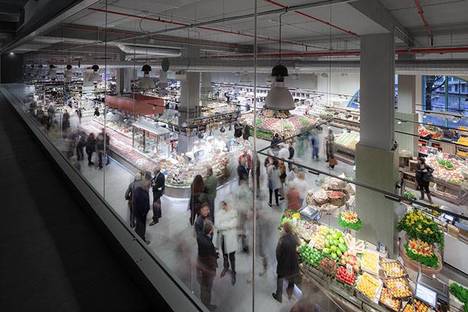 Rivestimenti per un nuovo supermercato. UNICOOP Firenze di Paolo Lucchetta.