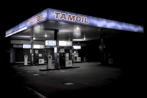 Gas Stations, architettura, metafora visiva