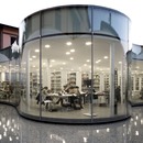 Vetrocamera curvato a caldo per la Biblioteca di Maranello su progetto di Andrea Maffei Associati
