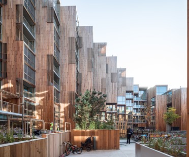 Appartamenti rivestiti in legno di cedro a Gärdet-Stoccolma per il 79&Parck di BIG