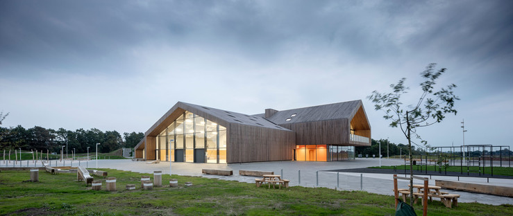 Una scuola in legno di CF Møller