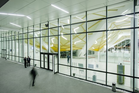 Alluminio, acciaio, vetro e legno per il Kutaisi airport di UNSTUDIO