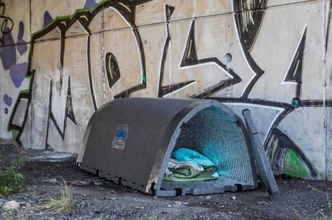 <strong>HOMELESSNESS</strong>